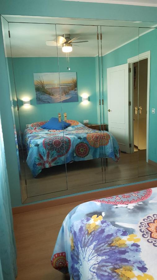 Semi-Detached Adosado Con Encanto -130 M2 - Wifi 600 Mb - Piscina Comunitaria - Patio Privado Torremolinos Eksteriør billede