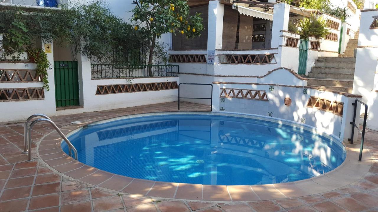 Semi-Detached Adosado Con Encanto -130 M2 - Wifi 600 Mb - Piscina Comunitaria - Patio Privado Torremolinos Eksteriør billede